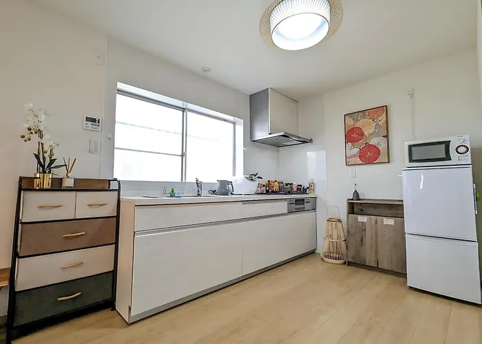 Tsukiyume Kan - House With Parking, 10Mins To Usj, Tennoji, Namba